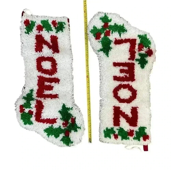 Bernat Handmade Latch Hook Noel Loot Boot Christmas Stocking Lot Vintage 1978 - Picture 2 of 4